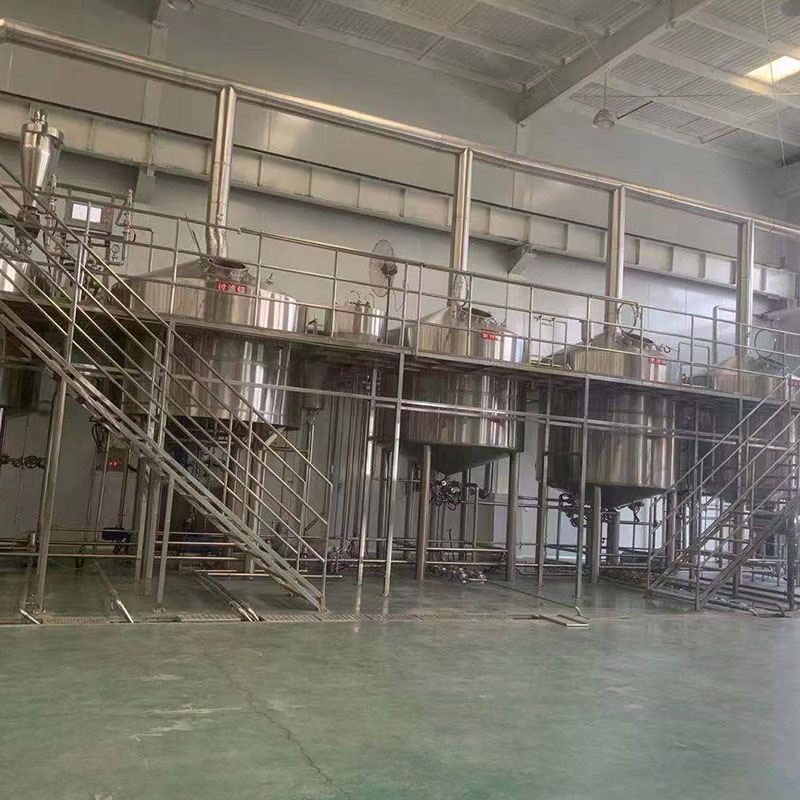 襄阳精酿啤酒设备厂—平面布置、设备设计、制造、调试、培训等一条龙服务_COPY